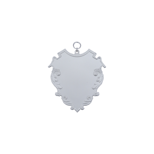 Schild, Messing, versilbert, mit Öse(n) und Ring(en)